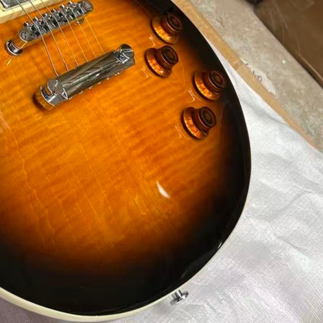 Gradient Brown Electric Guitar - đánh giá và giá Electric Guitar Beginner