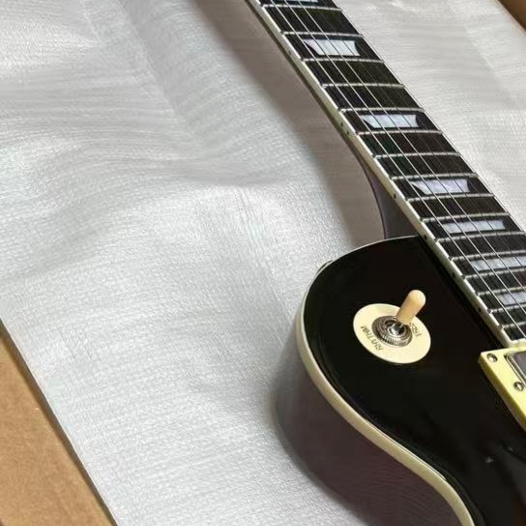Gradient Brown Electric Guitar - đánh giá và giá Electric Guitar Beginner